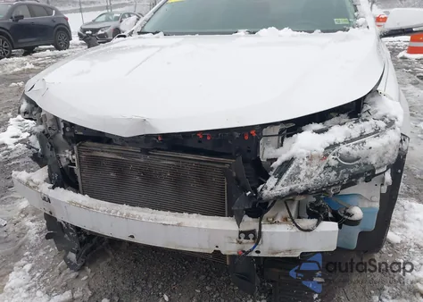 2018 Chevrolet Impala 1Lt из США, поврежденный, VIN 2G1105S33J9101400